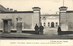 CPA Versailles Rue Carnot Quartier De La Reine Caserne du 20ème escadron du train