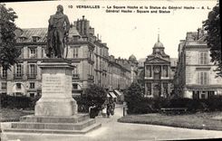 CPA Versailles Le Square Hoche Et La Statue Du General