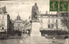 CPA Versailles Statue Du General Hoche