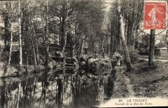 CPA Le Vesinet Cascade De la Rue des Ecoles