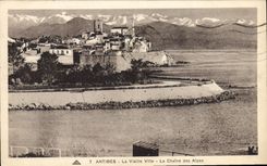 CPA Antibes La Vieille Ville La Chaine Des Alpes