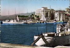 CPSM Cannes Vue Sur Le Port Les Quais