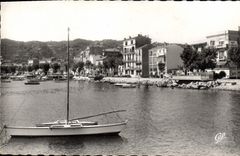 CPA Golfe Juan Le Port Et Le Boulevard De La Plage