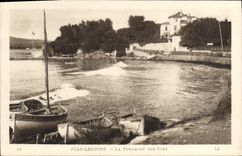 CPA Juan Les Pins La Fontaine Des Pins