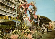 CPSM Nice Un Char Du Corso Fleuri Carnaval