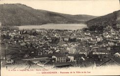 CPA Gerardmer Panorama De La Ville Et Du Lac