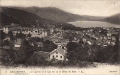 CPA Gerardmer Les Casermes Et Le Lac Pris De La Roche Du Rain