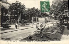 CPA Vittel L'Etablisement Thermal Les Parterres Du Parc