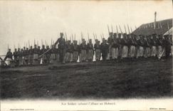 CPA Nos Soldats Saluant I'Alsace Au hohneck