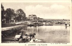 CPA Auxerre La Passerelle