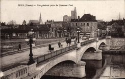 CPA Sens Vue Generale Prise Du Nouveau Pont