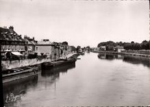 CPSM Sens Quai De I'Yonne