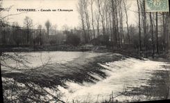 CPA Tonnerre Cascade Sur I'Armançon