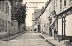CPA Villeneuve Sur Yonne La Grande Rue
