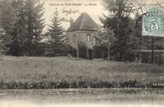 CPA Chateau De Vauluisant Le Musee VILLENEUVE L'ARCHEVEQUE