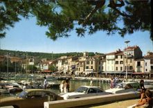 CPSM Cassis Le Port Et Le Quai Des Beaux