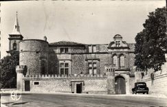 CPA La Roque D'Antheron Le Château