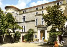 CPSM La Roque D'Antheron Le Château