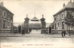 CPA Amiens Caserne Friant