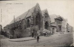 CPA Amiens L'Hotel Dieu