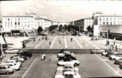 CPA Royan Place De La Renaissance