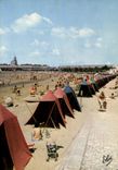 CPSM Royan La Grande Plage Le Front De Mer Et I'Eglise