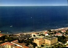 CPSM Ile Rousse Vue Partielle L'Hotel Napoleon Bonaparte Et La Plage