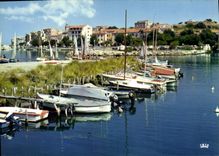 CPSM Saint Florent Le Plaisir De La Voile Coin De Refuge