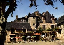 CPSM Turenne Vieilles Maisons Le Chateau Des Vicomtes De Turenne