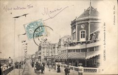 CPA Cabourg La Promenade De La Mer