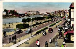 CPA Trouville Reine Des Plages Vue Generale Sur Les Quais