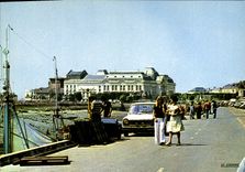 CPSM Trouville La Reine Des Plages Les Quais De La Touques
