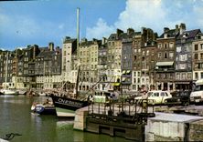 CPSM Honfleur Les Pittoresques Facades Du Quai Ste Catherine