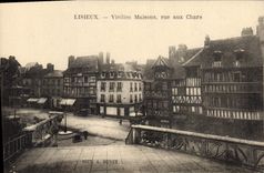 CPA Lisieux Vieilles Maisons Rue Aux Chars