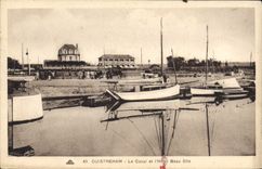 CPA Ouistreham Le Canal Et I'Hotel Beau Site