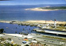 CPSM Ouisreham Riva Bella Vue Aerienne Sur Le Port Et I'Ecluse