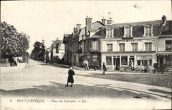 CPA Pont L'Eveque Place Du Calvaire