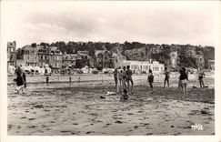CPA Villers Sur Mer La Plage Et La Digue