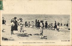 CPA Bernieres Sur Mer L'Heure Du Bain