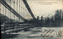 CPA Grenoble pont Suspendu Sur Le Drac Et La Chaine des alpes