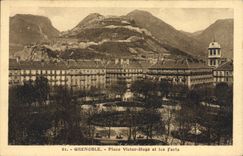 CPA Grenoble Place Victor Hugo Et Les Forts