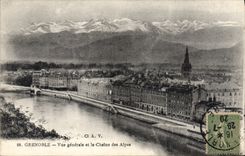 CPA Grenoble Vue Generale Et La Chaine Des Alpes