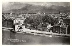 CPA Grenoble Vue Generale Et I'Isere