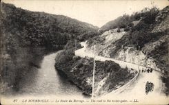 CPA La Bourboule La Route Du Barrage