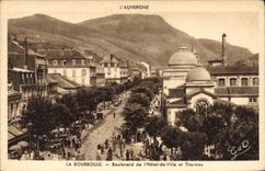 CPA La Bourboule Boulevard De I'Hotel De Ville Et Thermes