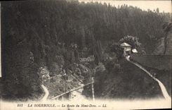CPA La Bourboule La Route Du Mont Dore
