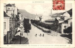 CPA La Bourboule Grand Etablissement Des Thermes Et boulevard de l'hotel de ville