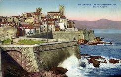 CPA Antibes Les Vieux Remparts