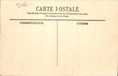 CPA Antibes Les Remparts Et La tour du château