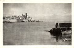 CPA Antibes Les Remparts Et La Chaine